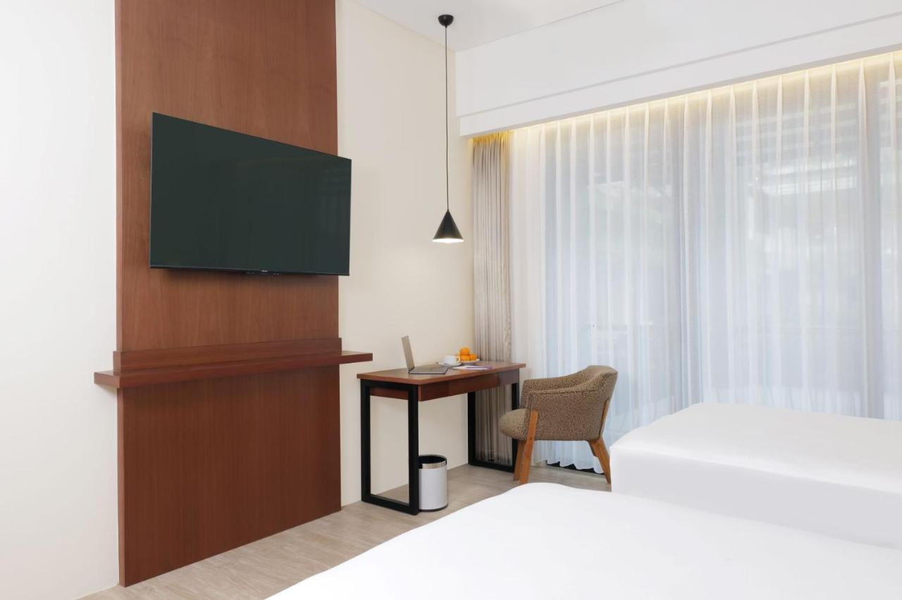 Fox Harris Hotel & Convention Banjarnegara Eksteriør billede
