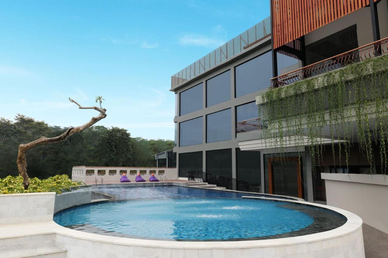 Fox Harris Hotel & Convention Banjarnegara Eksteriør billede